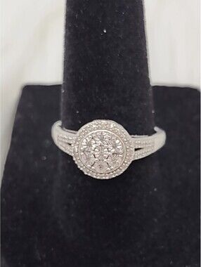 JCPenney 1/10 CTTW Diamond Sterling Silver Halo Ring Size 7